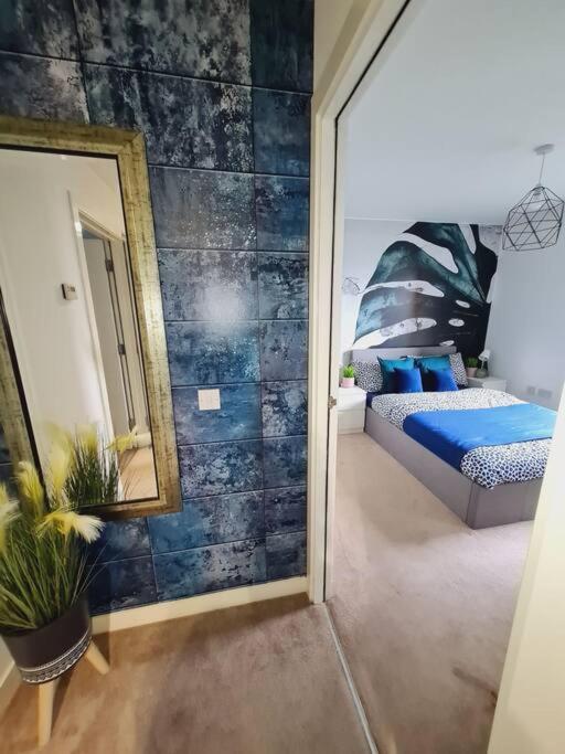 Stylish 2 Bedroom Apartment / Free Gated Parking Glasgow Exteriör bild