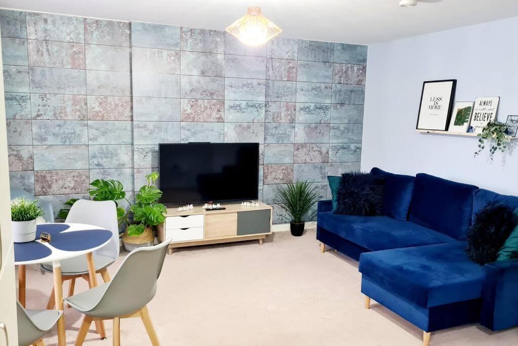 Stylish 2 Bedroom Apartment / Free Gated Parking Glasgow Exteriör bild